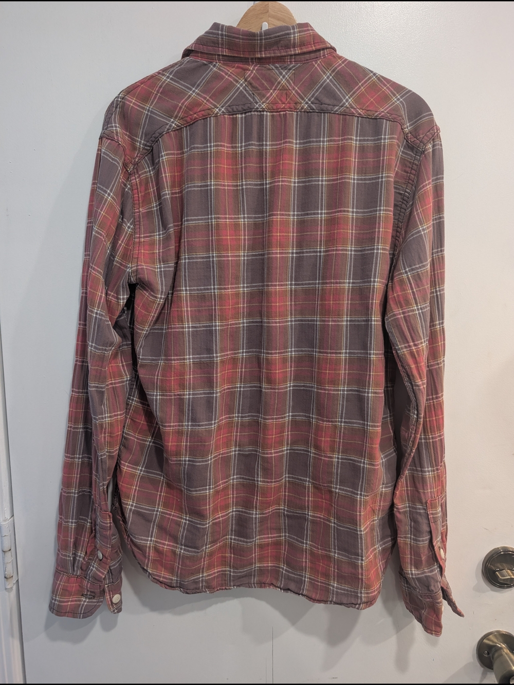 Imogene + Willie Earl Red Plaid Button-Up Shirt Unisex Size Small - Picture 5 of 7